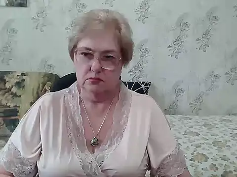 Snapshot of Renata62011 chatting on October 22, 2025, 11:31 am Renata62011 online show from October 22, 2025, 11:31 am