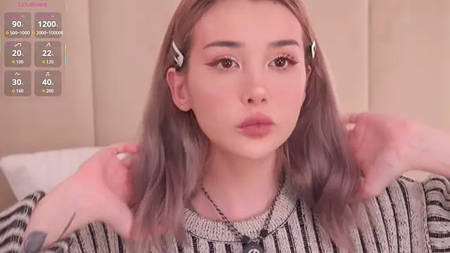 Snapshot of Nesolla chatting on December 15, 2025, 7:20 pm Nesolla online show from December 15, 2025, 7:20 pm