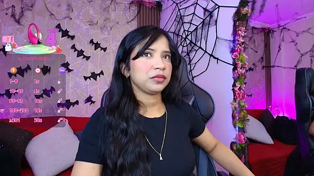 SophiaWalker 1 online show from October 31, 2025, 11:51 am