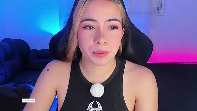 Snapshot of Aishelyng chatting on November 12, 2025, 4:55 pm Aishelyng online show from November 12, 2025, 4:55 pm