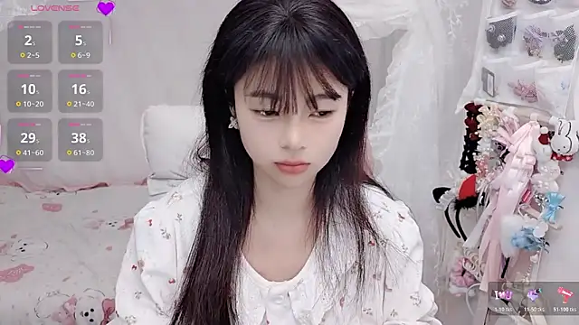 9aunatiis online show from February 3, 2026, 1:05 pm