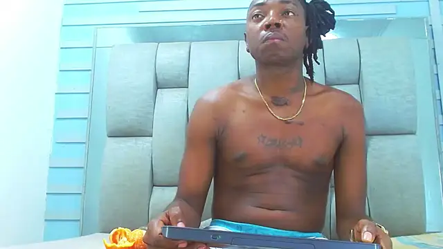 Snapshot of Black_Fire10 chatting on December 16, 2025, 5:50 pm Black Fire10 online show from December 16, 2025, 5:50 pm