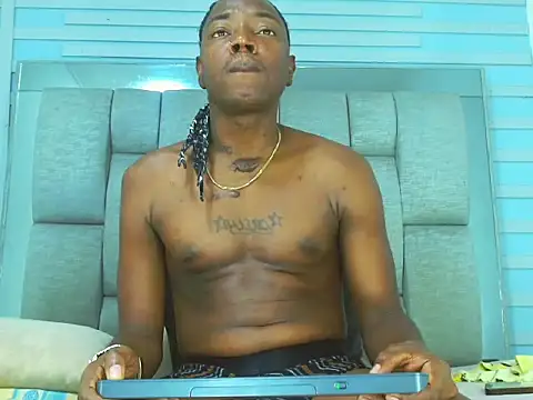 Snapshot of Black_Fire10 chatting on November 5, 2025, 7:39 pm Black Fire10 online show from November 5, 2025, 7:39 pm