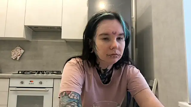 HighelikeGirl online show from February 20, 2026, 6:10 am