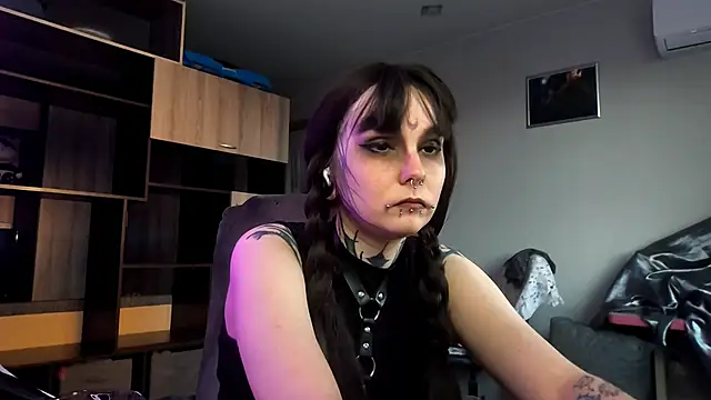 HighelikeGirl online show from October 3, 2025, 2:29 pm