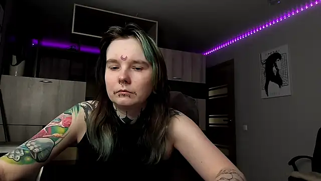 HighelikeGirl online show from March 30, 2026, 7:32 am