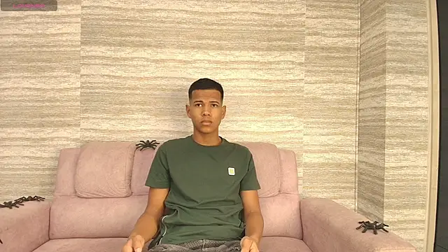 KingStark  online show from November 2, 2025, 11:04 am