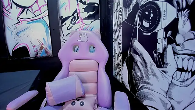 Dita von2 online show from October 28, 2025, 11:20 am