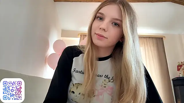 Snapshot of FruityXo chatting on September 21, 2025, 10:20 am FruityXo online show from September 21, 2025, 10:20 am