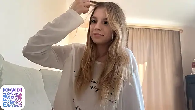 Snapshot of FruityXo chatting on September 25, 2025, 9:48 am FruityXo online show from September 25, 2025, 9:48 am