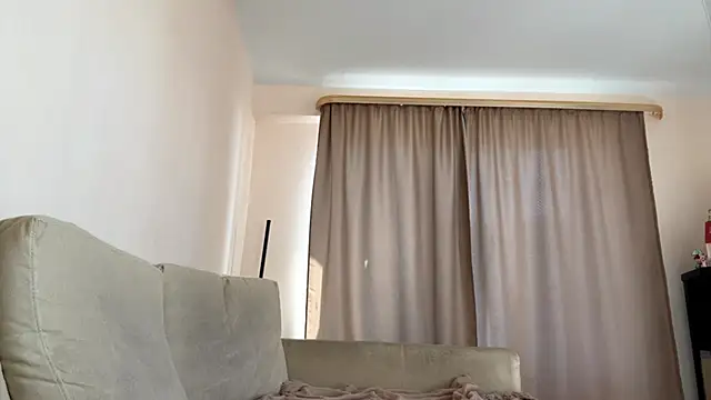 Snapshot of FruityXo chatting on October 8, 2025, 11:34 am FruityXo online show from October 8, 2025, 11:34 am