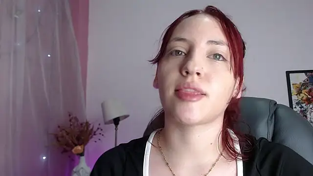 Lulugh  online show from December 4, 2025, 7:46 pm