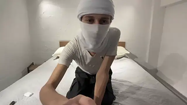 holydirt luxeno1 online show from February 15, 2026, 4:39 pm