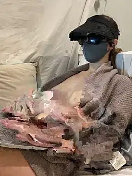 Lilamelon online show from April 19, 2026, 10:45 pm