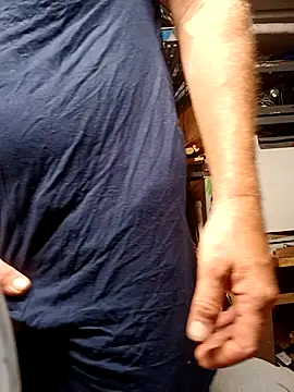 Snapshot of Canuseemeray chatting on September 18, 2025, 6:11 pm Canuseemeray online show from September 18, 2025, 6:11 pm