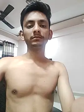 Snapshot of yung_cplz chatting on December 18, 2025, 11:47 am yung cplz online show from December 18, 2025, 11:47 am