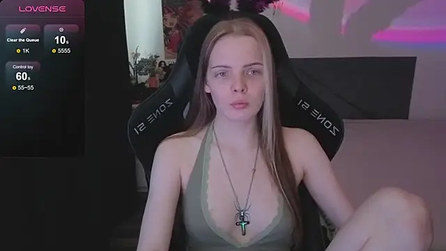 Luna Navy online show from November 29, 2025, 8:25 am