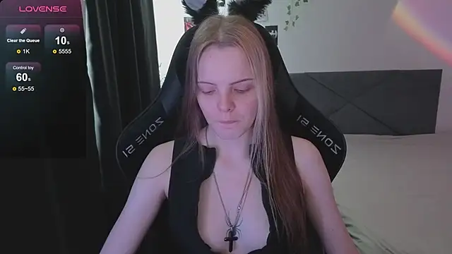 Luna Navy online show from November 22, 2025, 8:24 am