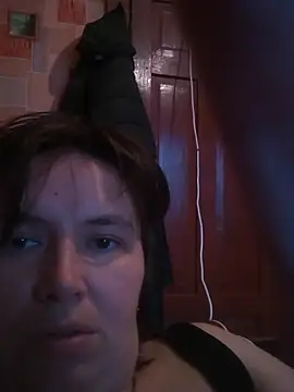 Romashka33011 online show from November 4, 2025, 8:18 am