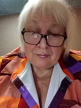 Snapshot of Alexia64231 chatting on November 2, 2025, 4:45 pm Alexia64231 online show from November 2, 2025, 4:45 pm