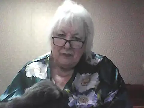 Snapshot of Alexia64231 chatting on December 15, 2025, 1:44 am Alexia64231 online show from December 15, 2025, 1:44 am