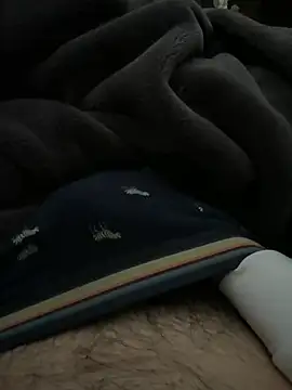 yrmyddy online show from February 1, 2026, 4:11 am