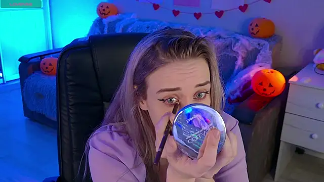 Snapshot of Free_Harmony chatting on November 3, 2025, 7:39 pm Free Harmony online show from November 3, 2025, 7:39 pm