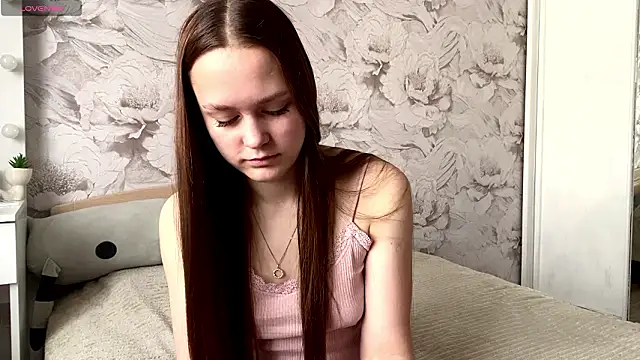 SoSweetGirl online show from March 22, 2026, 4:05 am