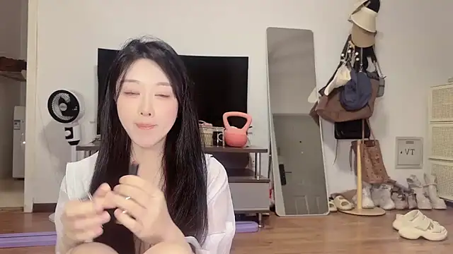 Puppy-520 online show from September 15, 2025, 1:55 pm