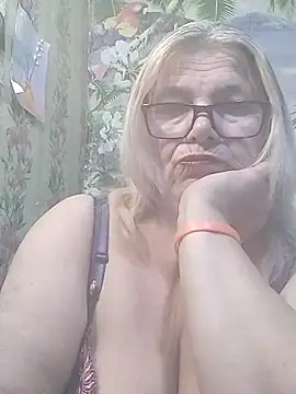Snapshot of MargaritaSweet51 chatting on April 1, 2026, 4:04 pm MargaritaSweet51 online show from April 1, 2026, 4:04 pm