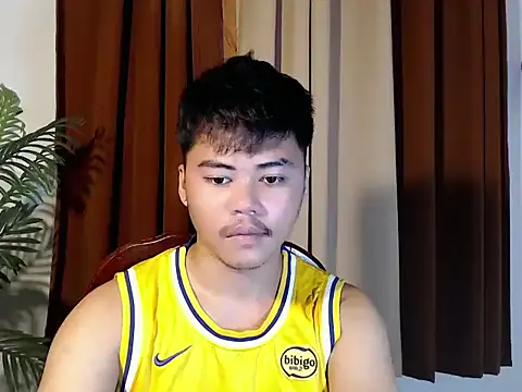 hot emman online show from May 30, 2026, 4:08 am