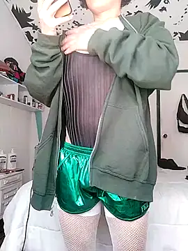 oxxy jean online show from January 5, 2026, 5:27 pm