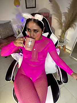 LuluMonroe Eup online show from December 20, 2025, 3:53 am