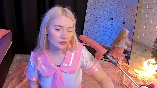 Lillie Berry online show from February 4, 2026, 4:51 am