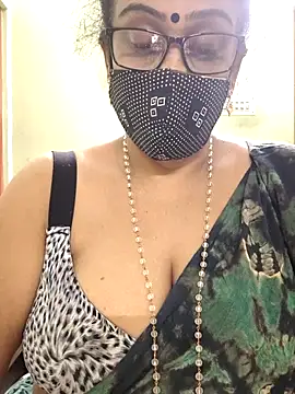 Snapshot of sweet-lotus chatting on November 7, 2025, 9:03 am sweet-lotus online show from November 7, 2025, 9:03 am