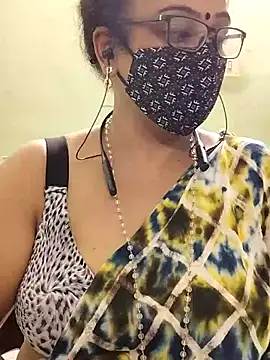 Snapshot of sweet-lotus chatting on September 22, 2025, 4:07 am sweet-lotus online show from September 22, 2025, 4:07 am