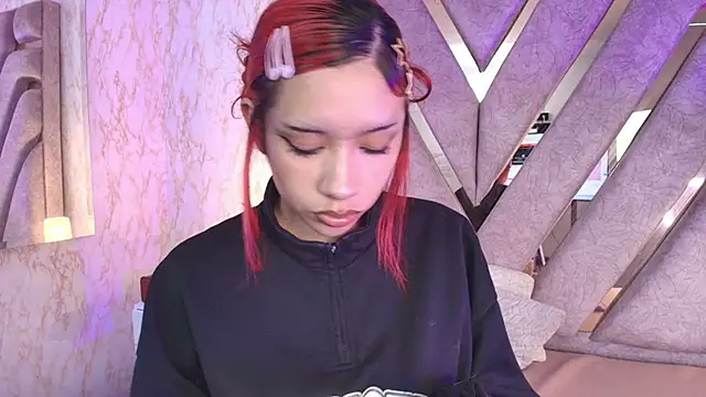 redd pandaa online show from November 18, 2025, 3:32 am