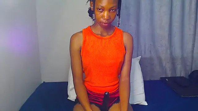 Snapshot of JuicyAdiction chatting on August 3, 2026, 1:06 pm JuicyAdiction online show from August 3, 2026, 1:06 pm
