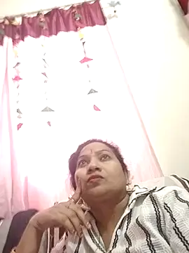 Cute-Janvi20 online show from October 28, 2025, 8:13 am