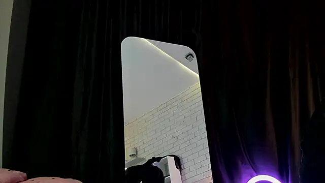 Snapshot of Anjela_Botton chatting on December 15, 2025, 6:25 pm Anjela Botton online show from December 15, 2025, 6:25 pm