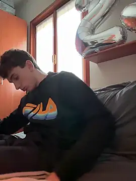 Snapshot of twinkethan07 chatting on January 19, 2026, 1:15 pm twinkethan07 online show from January 19, 2026, 1:15 pm