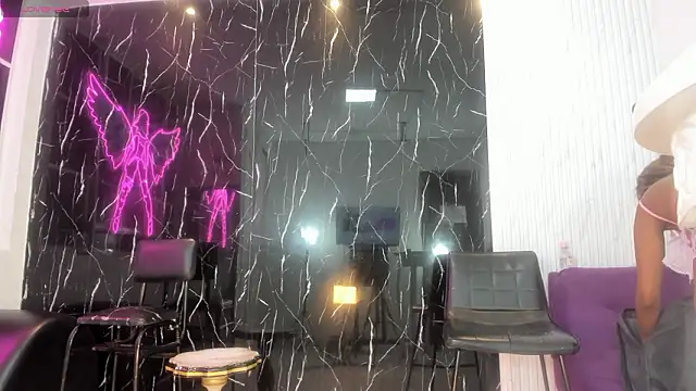 Nini Beyker online show from February 20, 2026, 11:56 am