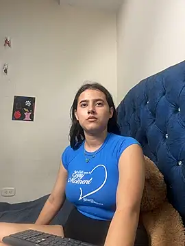 vikysexy283 online show from March 24, 2026, 4:56 am