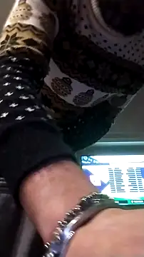 PearlingBunkbed online show from February 8, 2026, 11:24 pm