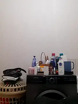 Snapshot of gemini_loops chatting on October 28, 2025, 7:02 pm gemini loops online show from October 28, 2025, 7:02 pm