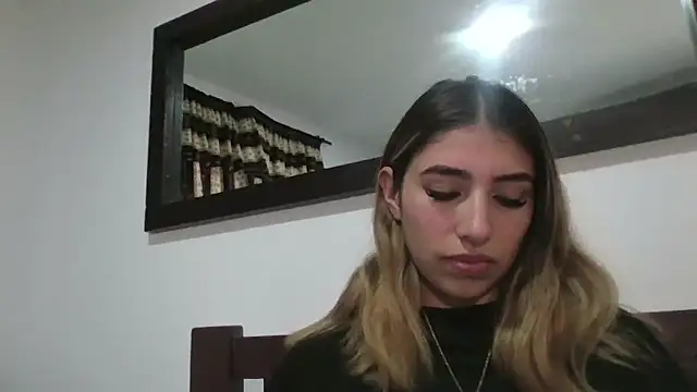 Snapshot of AriaBliss- chatting on February 14, 2026, 10:21 pm AriaBliss- online show from February 14, 2026, 10:21 pm