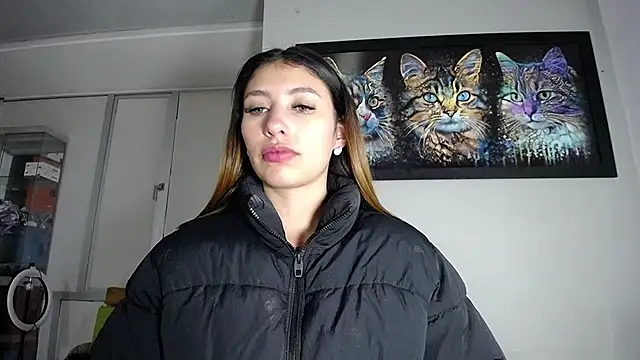 Snapshot of AriaBliss- chatting on October 13, 2025, 6:59 am AriaBliss- online show from October 13, 2025, 6:59 am