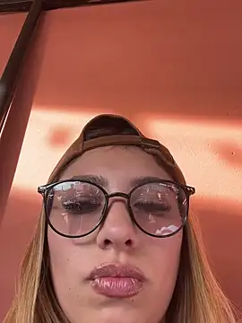 Snapshot of AriaBliss- chatting on November 7, 2025, 9:30 pm AriaBliss- online show from November 7, 2025, 9:30 pm