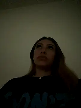 Snapshot of AriaBliss- chatting on November 6, 2025, 5:11 am AriaBliss- online show from November 6, 2025, 5:11 am