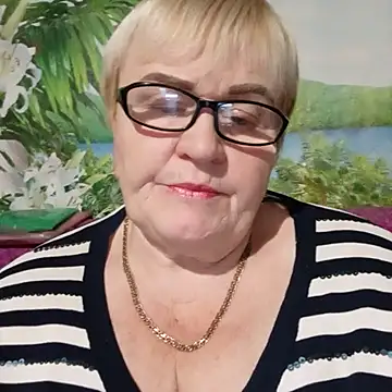 Snapshot of VioletSweet5566 chatting on October 31, 2025, 7:54 pm VioletSweet5566 online show from October 31, 2025, 7:54 pm